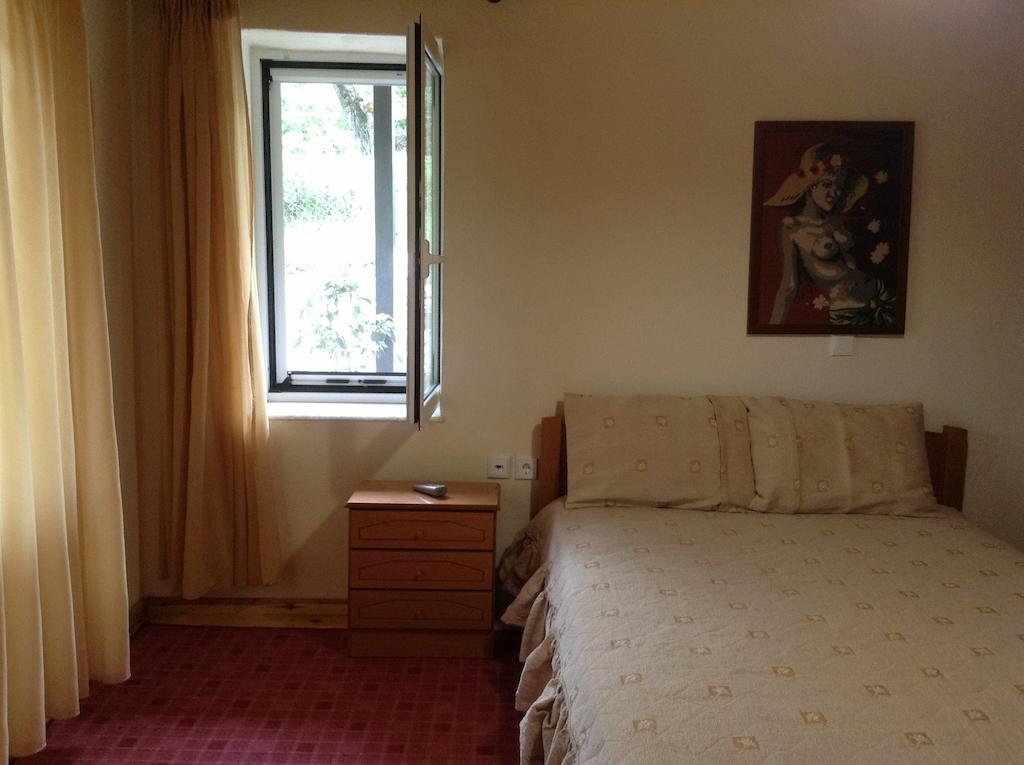 Guesthouse Lamprini ネオコリ 部屋 写真