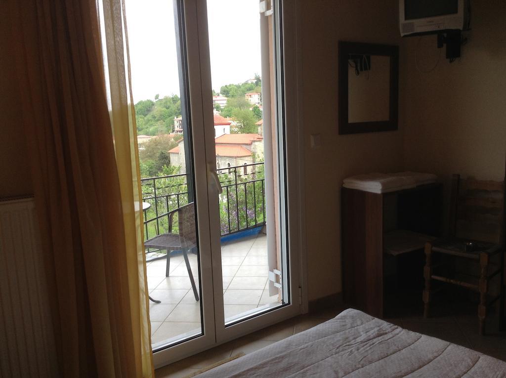 Guesthouse Lamprini ネオコリ エクステリア 写真
